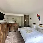 公寓式酒店 Seaside-townhouse 3*