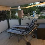 Seaside-townhouse 公寓式酒店 3*