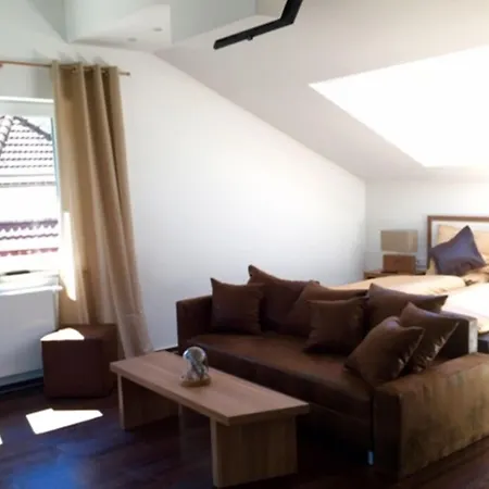 公寓式酒店 Seaside-townhouse 3*
