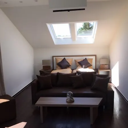 公寓式酒店 Seaside-townhouse 3*