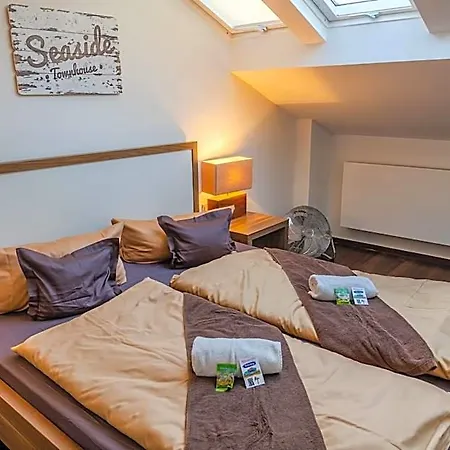 公寓式酒店 Seaside-townhouse 3*
