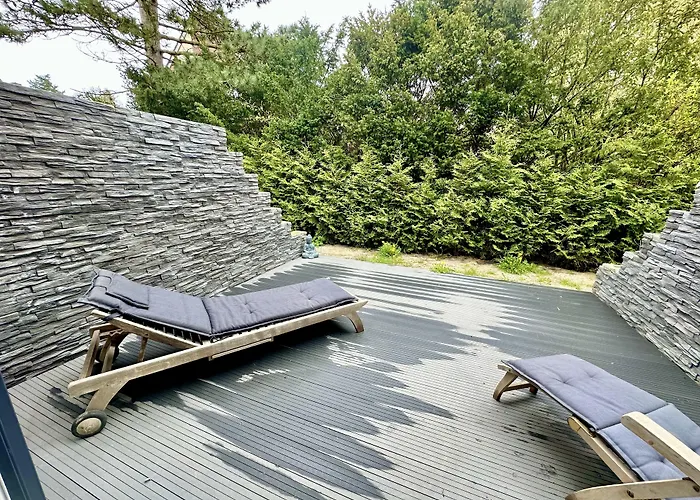 מלון דירות Seaside-townhouse 2*